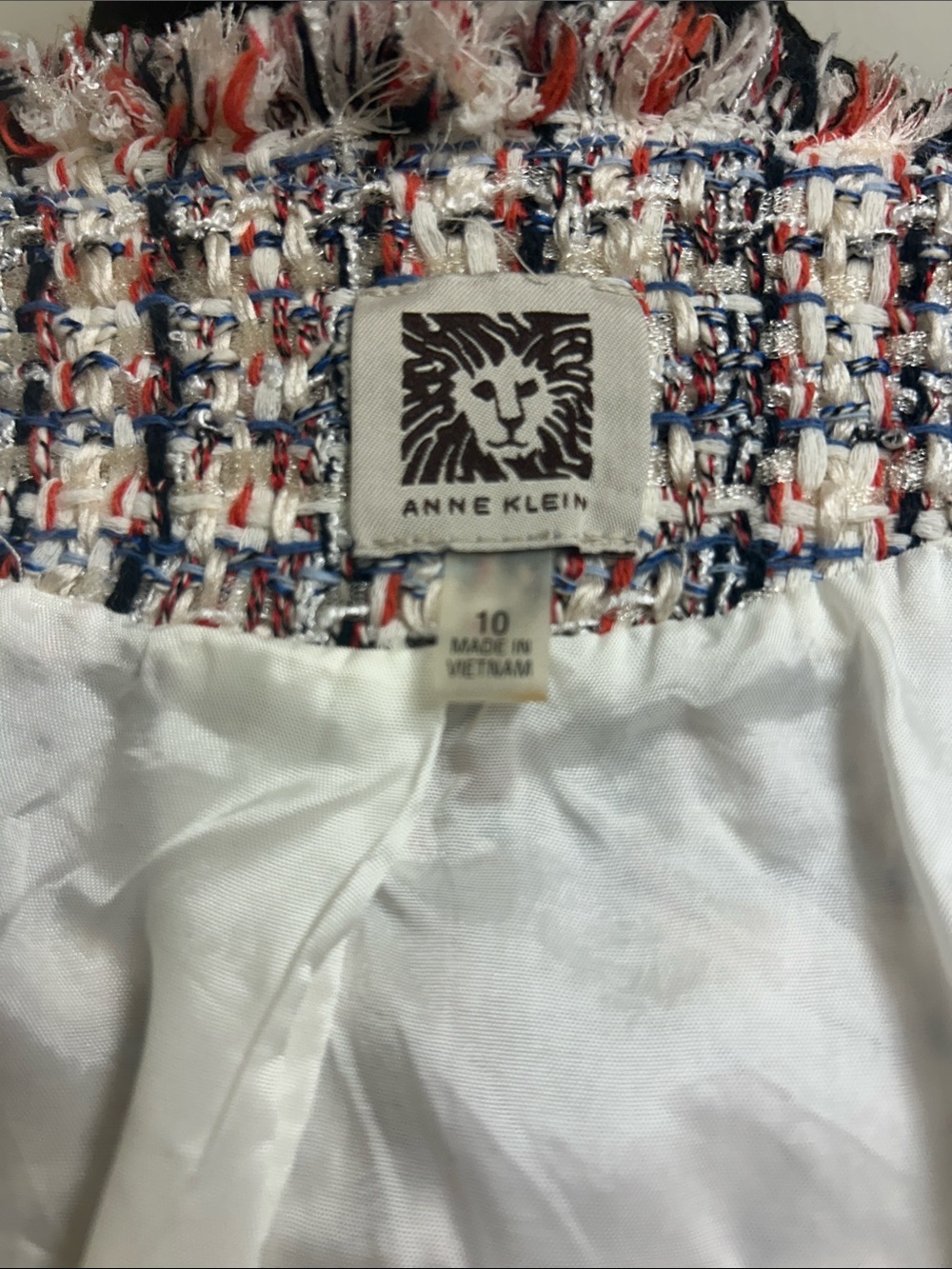 Anne Klein Tweed Frayed-Edge Jacket in Multi-Color, Size 10 - Picture 10 of 10